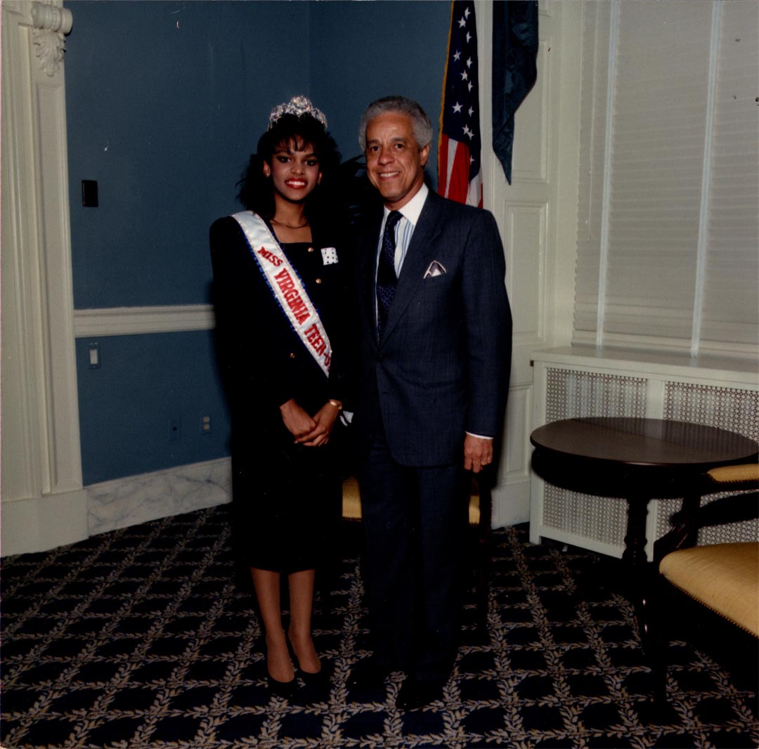 Miss Virginia Teen with Official